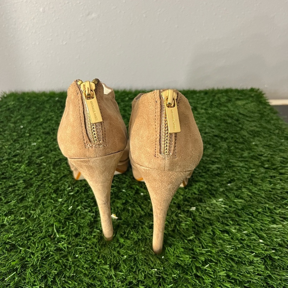 Michael Kors Women's Camel Suede Heels - Picture 4 of 6